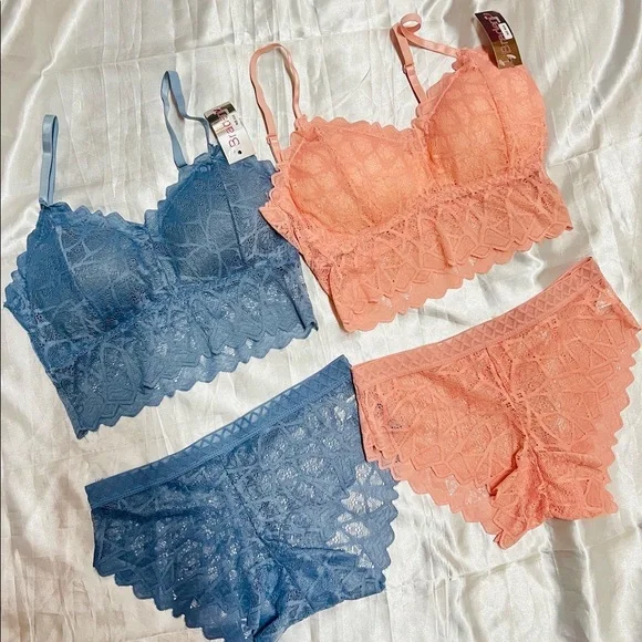 Grey Lace bralette and brief
Size - 32B,32C 34B,34C - Picture 1 of 4